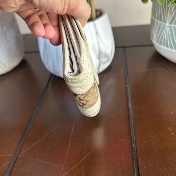 Coach white leather wallet - Picture 6 of 10